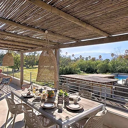 I Levri Aparthotel 4*