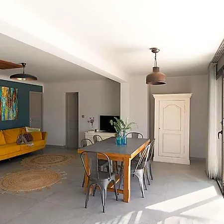 Aparthotel I Levri 4*