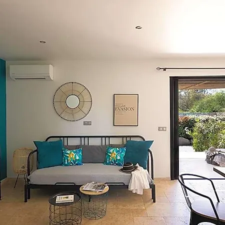 I Levri Aparthotel 4*